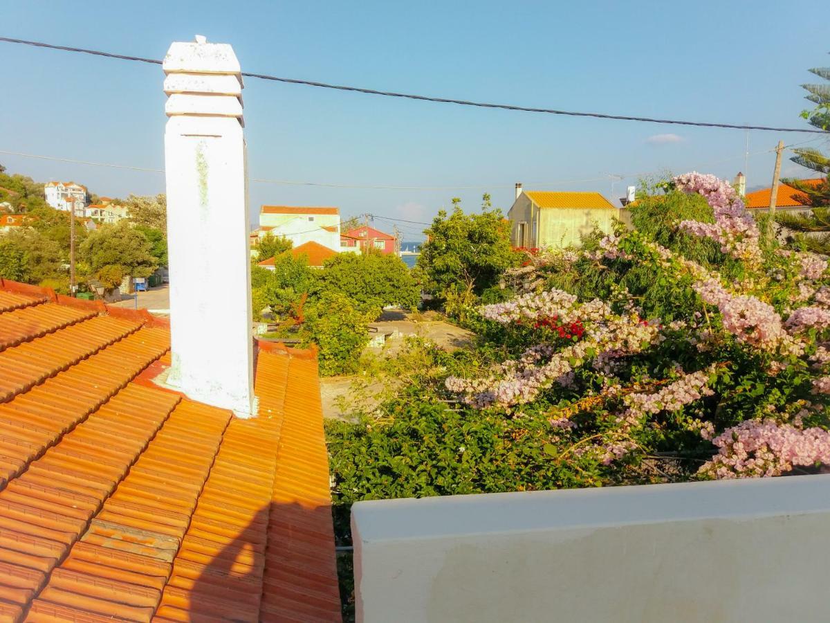 House With Garden Near The Sea Apartman Ajía Effimía Kültér fotó