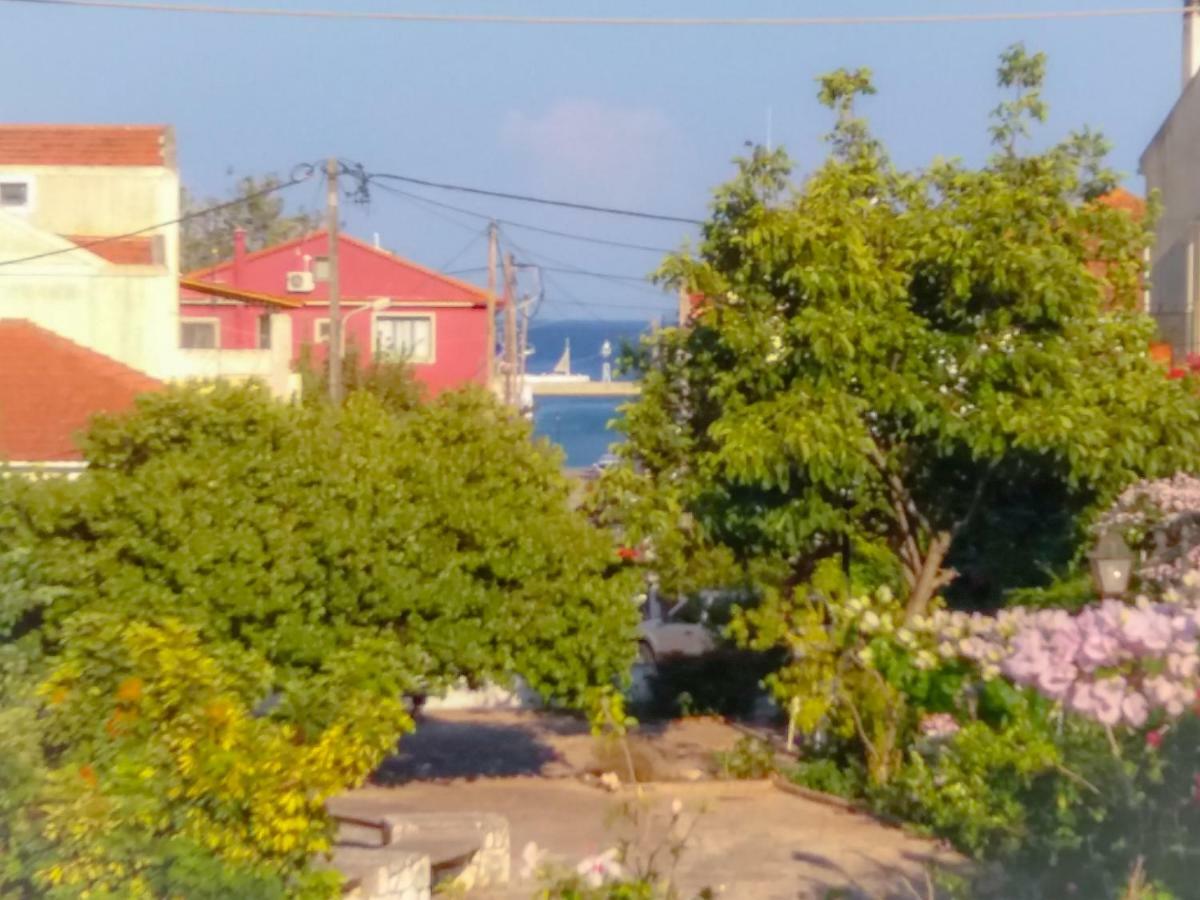 House With Garden Near The Sea Apartman Ajía Effimía Kültér fotó